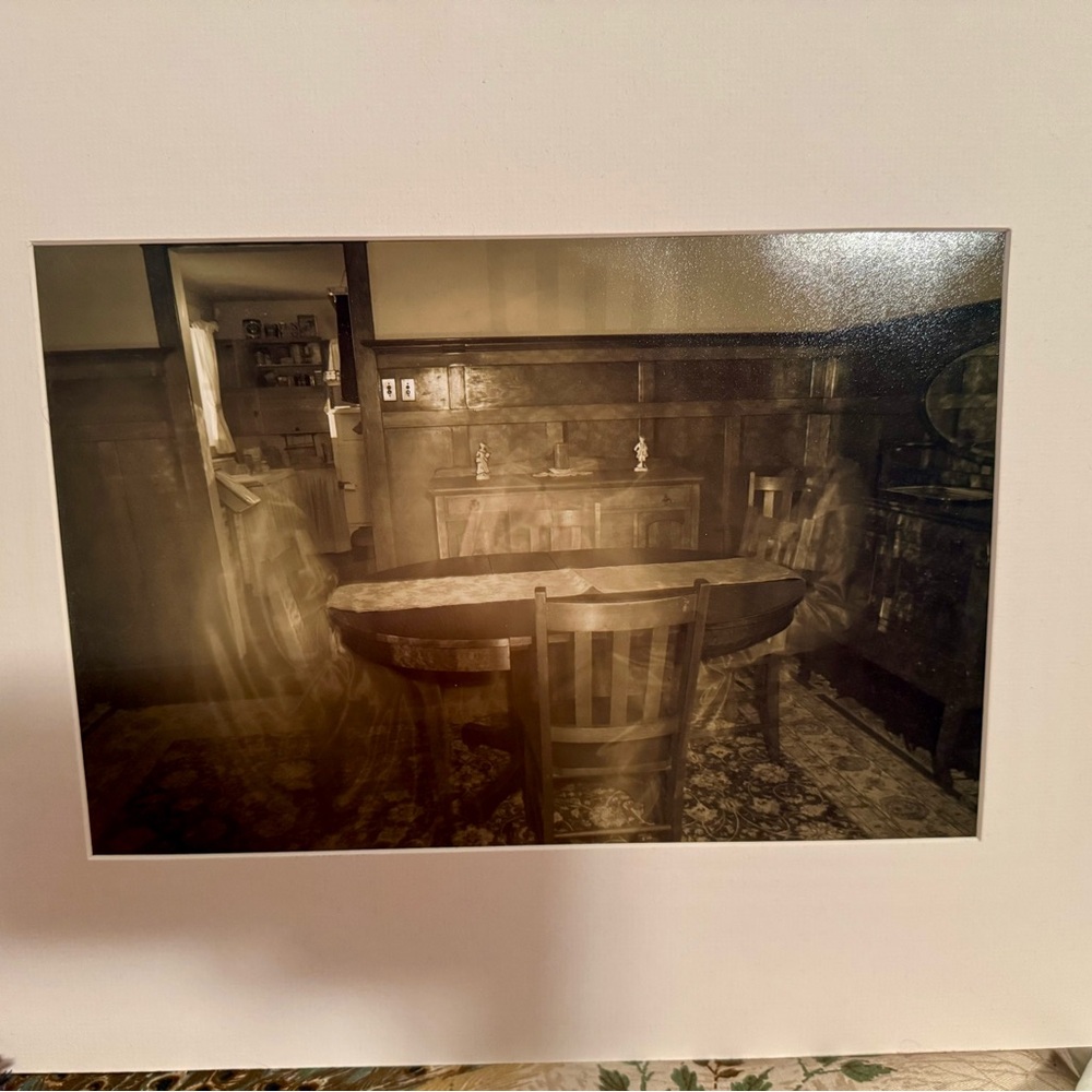 Ghostly Image in a 1920’s Haunted Museum - Picture 7 of 8